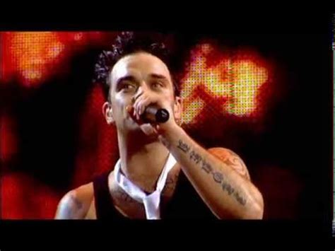 Robbie Williams - Come Undone(Live at Knebworth, 2003) - YouTube