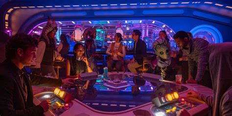 Star Wars: Galactic Starcruiser is Failing and We Know Why | Disney Dining