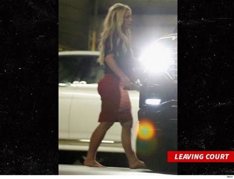 Britney Spears Leaves Court Barefoot After Court Showdown with Parents