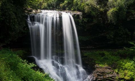 14 Waterfalls Near Franklin, NC – Breathtaking Beauty