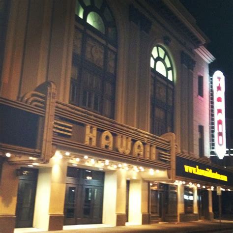 The historic Hawaii Theater in downtown Honolulu | Honolulu, Hawaii, Maui