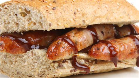 Is this the perfect sausage sandwich? - CBBC Newsround