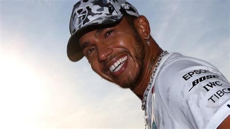 Pictures: Lewis Hamilton's amazing career so far - CBBC Newsround