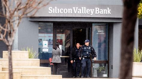 Silicon Valley Bank collapse marks 2nd biggest bank failure in U.S. history | CBC News