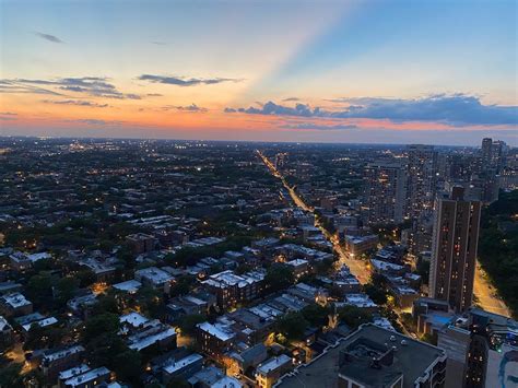 Looking up Lincoln Avenue : r/chicago