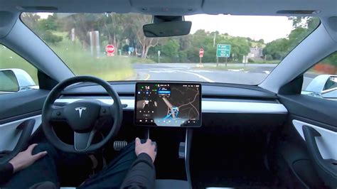 Tesla Releases Full Self-Driving Beta – But It Can’t Actually Drive ...