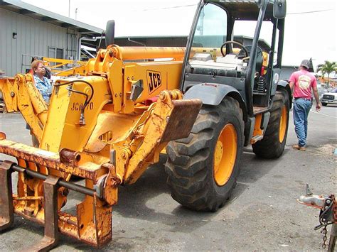 Forklift JCB 550 Loadall Telescopic lift with 10,000 lb capacity ...