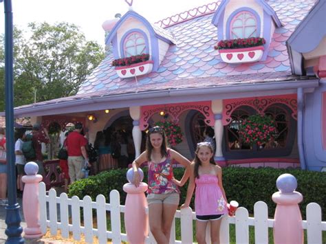 Minnies Country House Toontown Hall of Fame Magic Kingdom Vacation ...