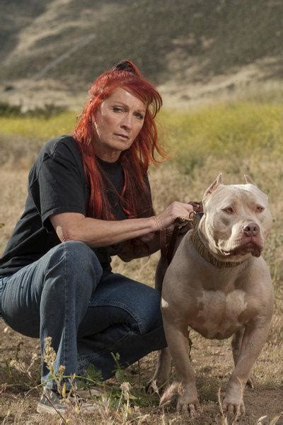 tia-torres-pit-bulls-and-parolees - Animal Fair