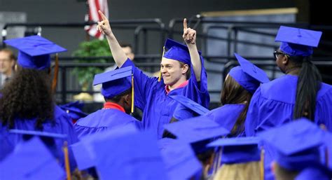 Photos: Davenport North Graduation