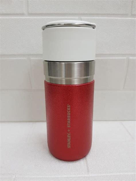 Starbucks X Stanley Tumbler Holiday 2023, Kitchen & Appliances di Carousell