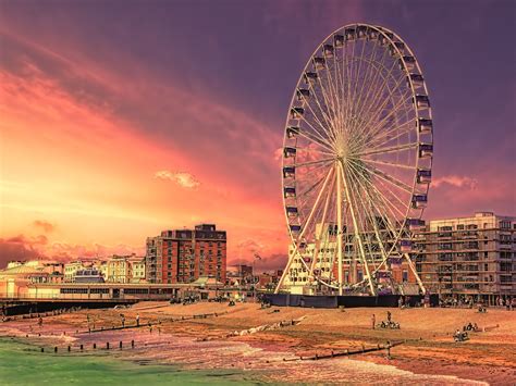 "Worthing Seafront II" | Another view of the Worthing seafro… | Flickr