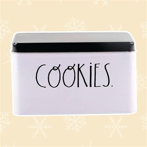 10 Christmas Cookie Tins Your Friends Will Want to Keep