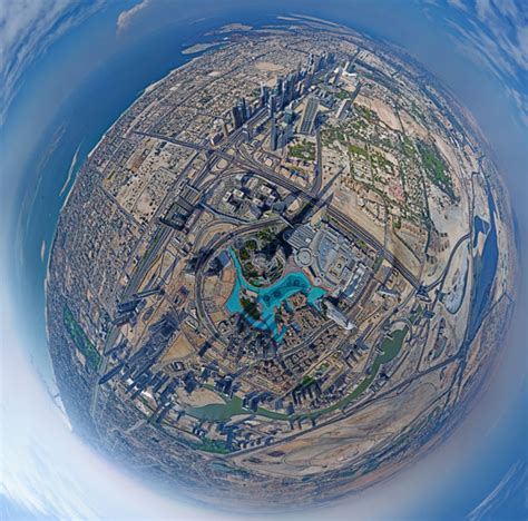 360 Degree Panorama Reveals View from Top of Burj Khalifa, The World's ...