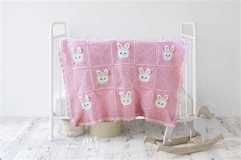 Bunny Crochet Baby Blanket (Free Pattern) - Maisie and Ruth