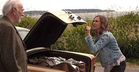 Movie review: Family road trip comedy 'Boundaries' stays on course