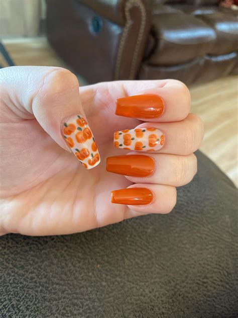 Pumpkin nail art : r/NailArt