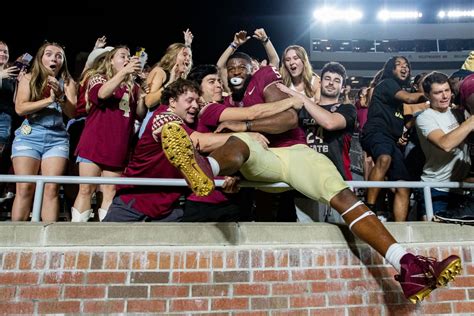 Though stung by the CFP snub, FSU fans rally behind their Seminoles in Orange Bowl vs. UGA ...