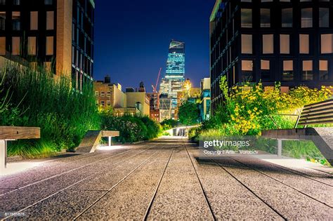 High Line Park At Night New York High-Res Stock Photo - Getty Images