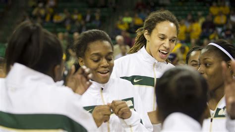 Remembering Brittney Griner's basketball dunks - Axios Austin