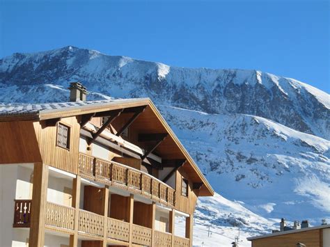 Rooms Alpe d'huez access ski slopes