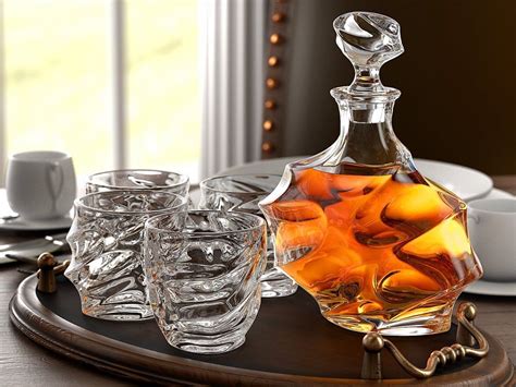 Everest Whiskey Decanter Set » Gadget Flow