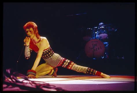 How David Bowie’s Ziggy Stardust Redefined Stardom - WSJ