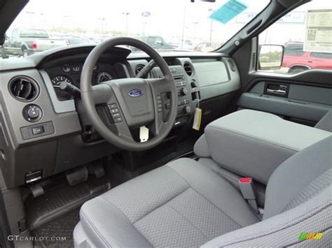 2012 Ford F150 STX Regular Cab interior Photo #58264600 | GTCarLot.com