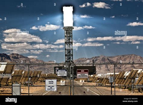 Views of Ivanpah Solar Power Facility in Nevada Stock Photo - Alamy