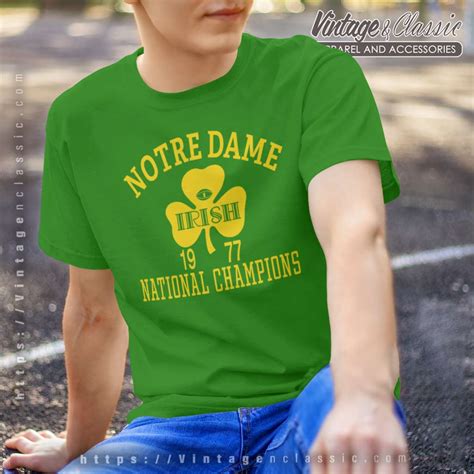 Notre Dame Fighting Irish University Shirt - Vintagenclassic Tee