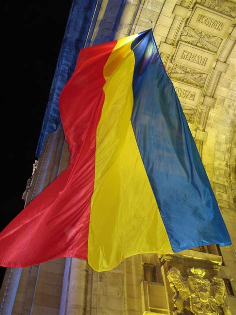 Ziua Drapelului National: de ce are steagul Romaniei 3 culori - Kanal D Romania