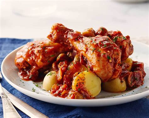 Saucy Spanish Chicken with Green Olives | Chicken.ca