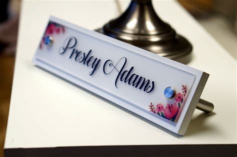 Modern Desk Name Plate. Made Exclusively by Garo Signs. Size 10 X 2.5 - Etsy