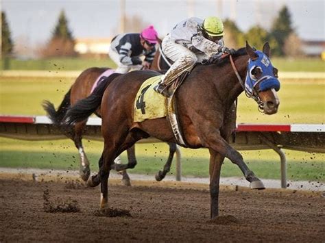 Prairie Meadows opens racing Saturday