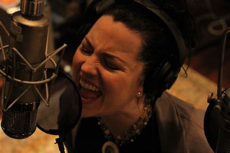 Amy singing in the studio - Evanescence Photo (22216313) - Fanpop