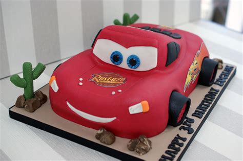 3D Lightning McQueen Car Birthday Cake - Bakealous