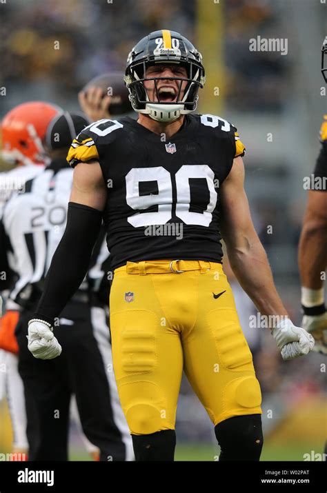 T j watt steelers hi-res stock photography and images - Alamy