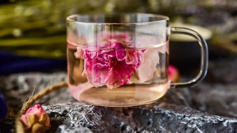 8 Benefits Of Rose Tea – Best For Skin Beauty & Easy To Make - Lastea