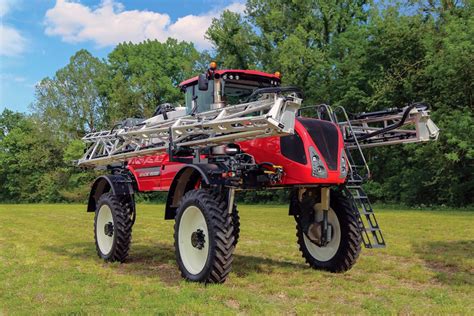 HS1100 Hydrostatic Sprayer MY2022 - Apache Sprayers - Self-Propelled Ag ...