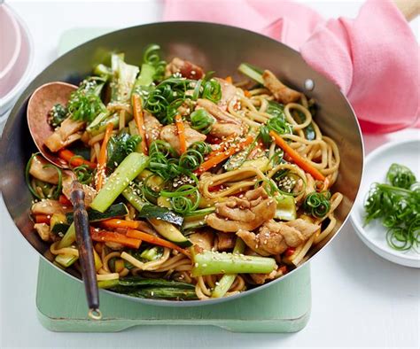 Teriyaki chicken udon noodles with choy sum | Australian Women's Weekly Food