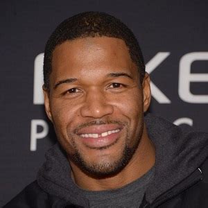 Michael Strahan Age, Net Worth, Relationship, Ethnicity, Height