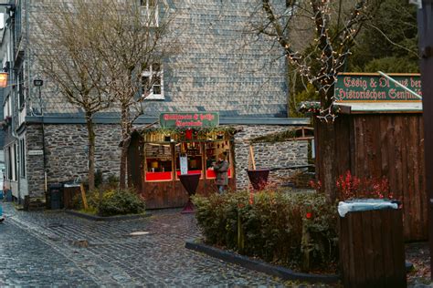 Monschau Christmas Market 2024 | Dates, Hotels & More - Christmas Markets in Europe