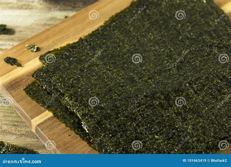 Organic Green Dry Roasted Seaweed Sheets Stock Image - Image of seaweed ...