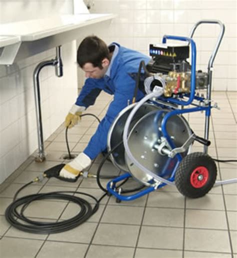 All About Hydro Jet Pressure Cleaning for Plumbing Blockages - Dengarden