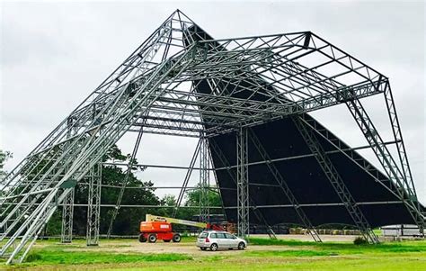 Watch Glastonbury Festival's Pyramid Stage get ready for 2019