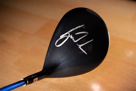 Tiger Woods Driver, Irons Traded In at 2nd Swing (RARE!)