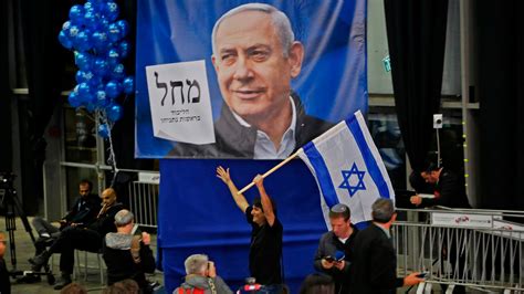 Israel election: Benjamin Netanyahu holds narrow lead