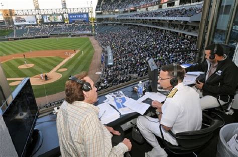 Becoming a Play by Play Announcer: Five Tips for Success