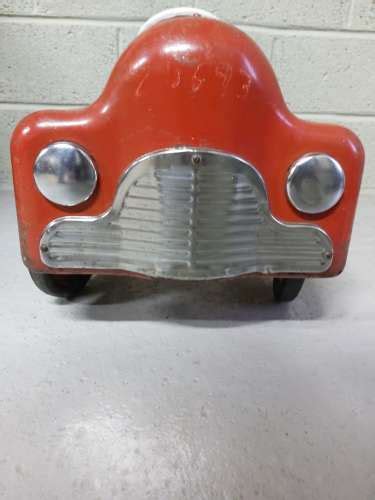 1950's Triang "lightning" pedal car