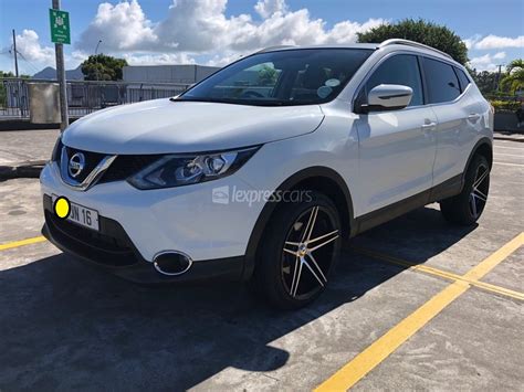 Second-Hand Nissan Qashqai 2016 - lexpresscars.mu